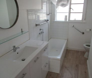 Character, Space and Convenience in a Great Location - Photo 5