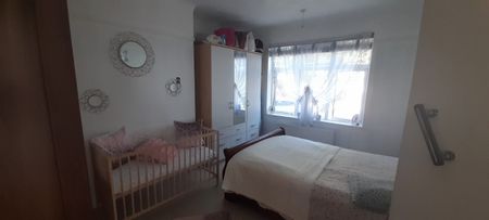 2 Bed Flat, Tanfield Avenue, NW2 - Photo 3