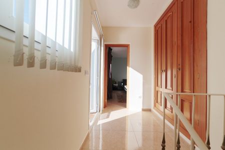 ANNUAL RENT. Renovated villa for rent with 3 bedrooms with pool and sea views - Photo 4