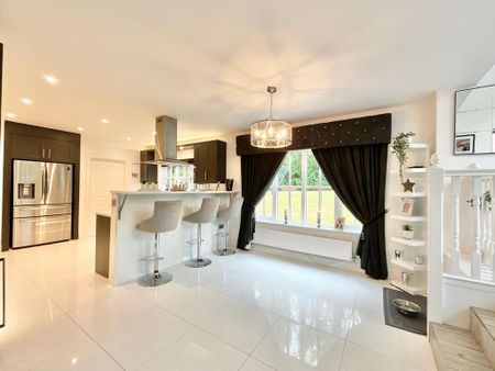 6 bedroom property to rent - Photo 2