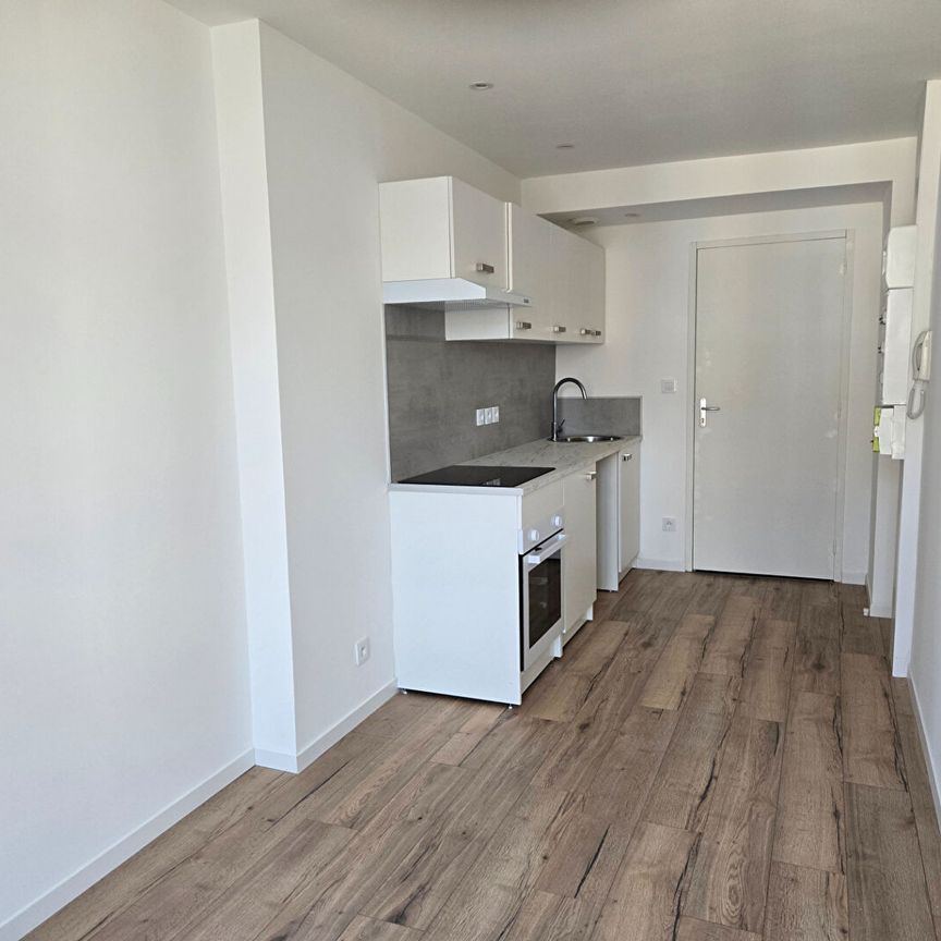 Location appartement 2 pièces, 53.48m², Carmaux - Photo 1