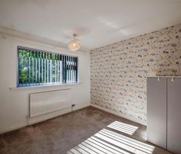 3 bedroom semi-detached house to rent - Photo 6