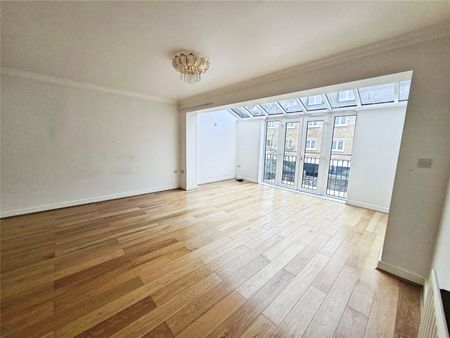 Edgar Wallace Close, London, SE15 6HJ - Photo 4