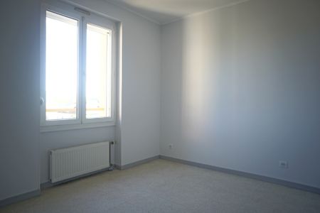Location Appartement 3 pièces 65m² - Photo 4