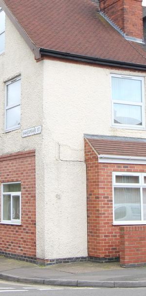 1 bedroom ground floor flat to rent - Photo 2