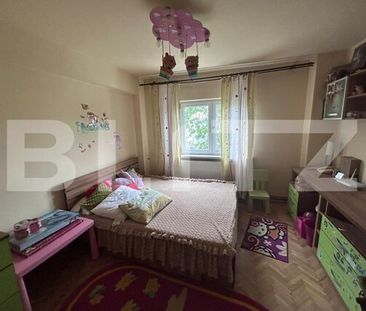 Apartament cu 3 camere, 74mp, zona Politia Amaradia - Fotografie 4
