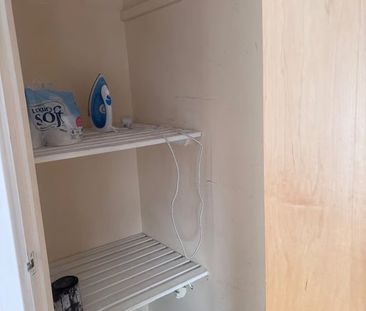 1 Bed Flat, Emerald Road, NW10 - Photo 5