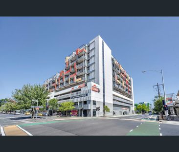 4/2B Beaumont Parade, West Footscray, Vic 3012 - Photo 2