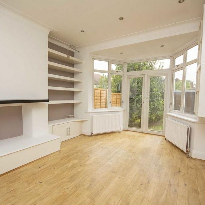 4 bedroom semi-detached house to rent - Photo 1