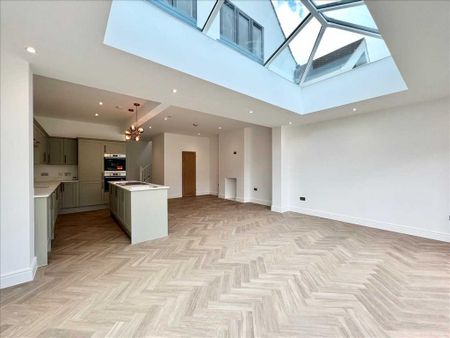 4 bedroom detached house to rent - Photo 5