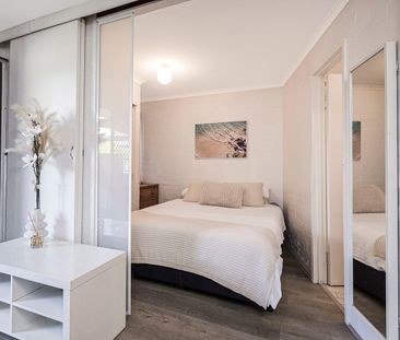 Central Wembley top spot, - Photo 6