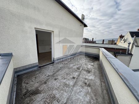 Mit Personenaufzug und Terrasse: 2-Raum Wohnung in der Geraer Innenstadt - Photo 4