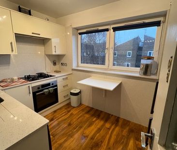 1 Bed Flat, Crefeld Close, W6 - Photo 1