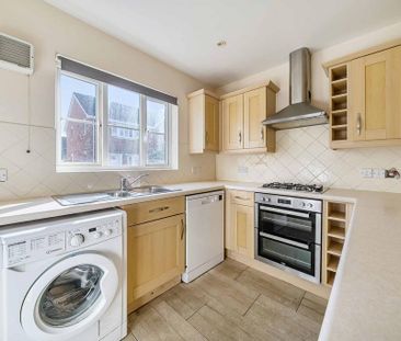 3 bedroom semi-detached house to rent - Photo 6