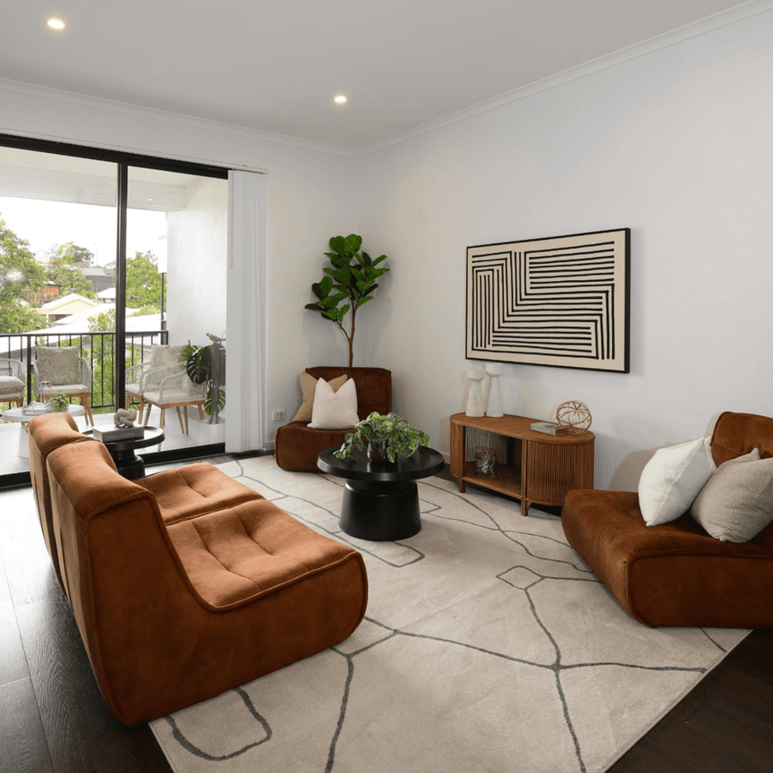 Modern 3-Bedroom Apartment with Spacious Entertainer’s Balcony - Photo 1