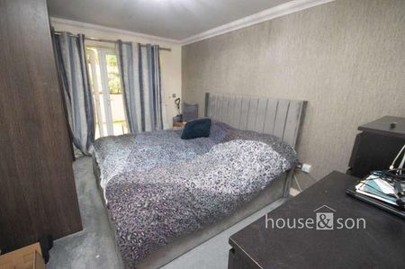 Queens Park Avenue, BH8 - Photo 5