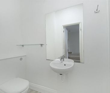 Studio to rent - Photo 6