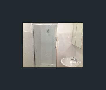 Charming 2-Bedroom Home in Lalor - Photo 3