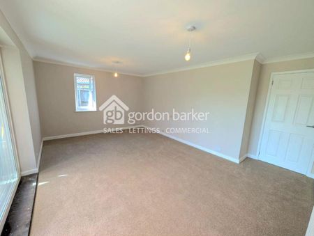 2 bedroom detached bungalow to rent - Photo 3