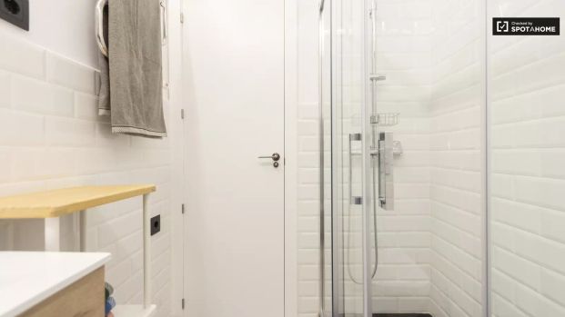 Trendy 2-bedroom apartment for rent in Retiro - Photo 1