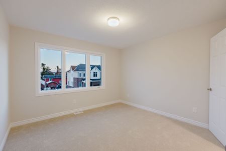 For Lease - 180 Ryan Reynolds Way, Orleans - Cumberland and Area, Ontario - Photo 5