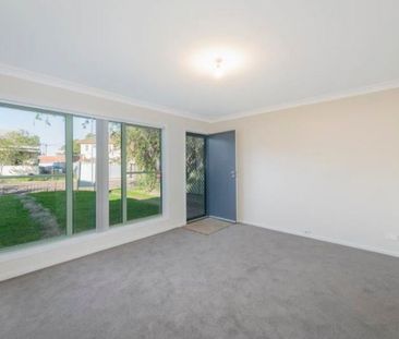 1/6 Henry Street, Tighes Hill NSW 2297 - Photo 5