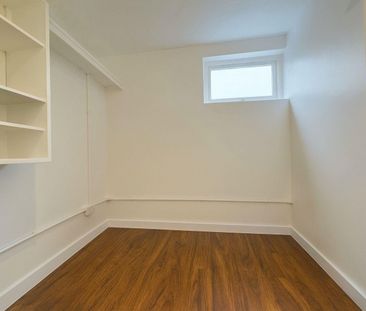 1 bedroom House To Let Total Size: 140 SQ FT - Photo 3