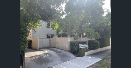 5/3C Innellan Road, Murrumbeena, Vic 3163 - Photo 2