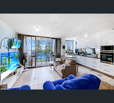 10/32 Esplanade Bulcock Beach, Caloundra, Qld 4551 - Photo 3
