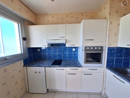 Location Appartement 1 pièce 31m² LES SABLES D OLONNE 85100 - Photo 5
