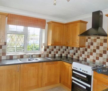 2 bedroom maisonette to rent - Photo 3