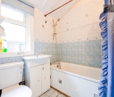 Room in a Shared House, Hawstead Road, SE6 - Photo 6