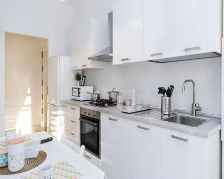 Via dei Mandorli, Cesano Boscone, Lombardy 20090 - Photo 3