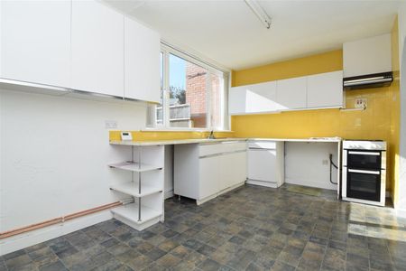 Denby Dale Road West, Calder Grove, Wakefield - Photo 4