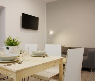 Large room in Núñez de Balboa Street - Photo 2