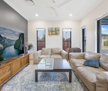 Stunning Home in the Heart of North Lakes - Photo 3