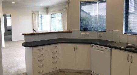 Executive Living in Fort Street - Photo 3