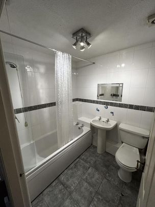 2 bedroom house to rent - Photo 1