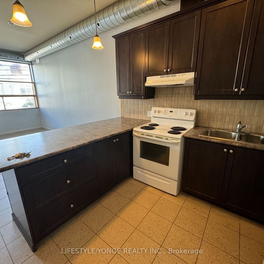 For Lease - 609 Queen Street Unit# North, Toronto, Ontario - Photo 1