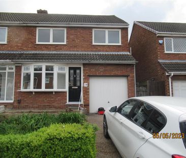 3 bedroom semi-detached house to rent - Photo 6