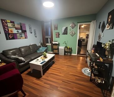 $1,699 / 2 br / 1 ba / 44 Spring st unit 1 - Photo 1