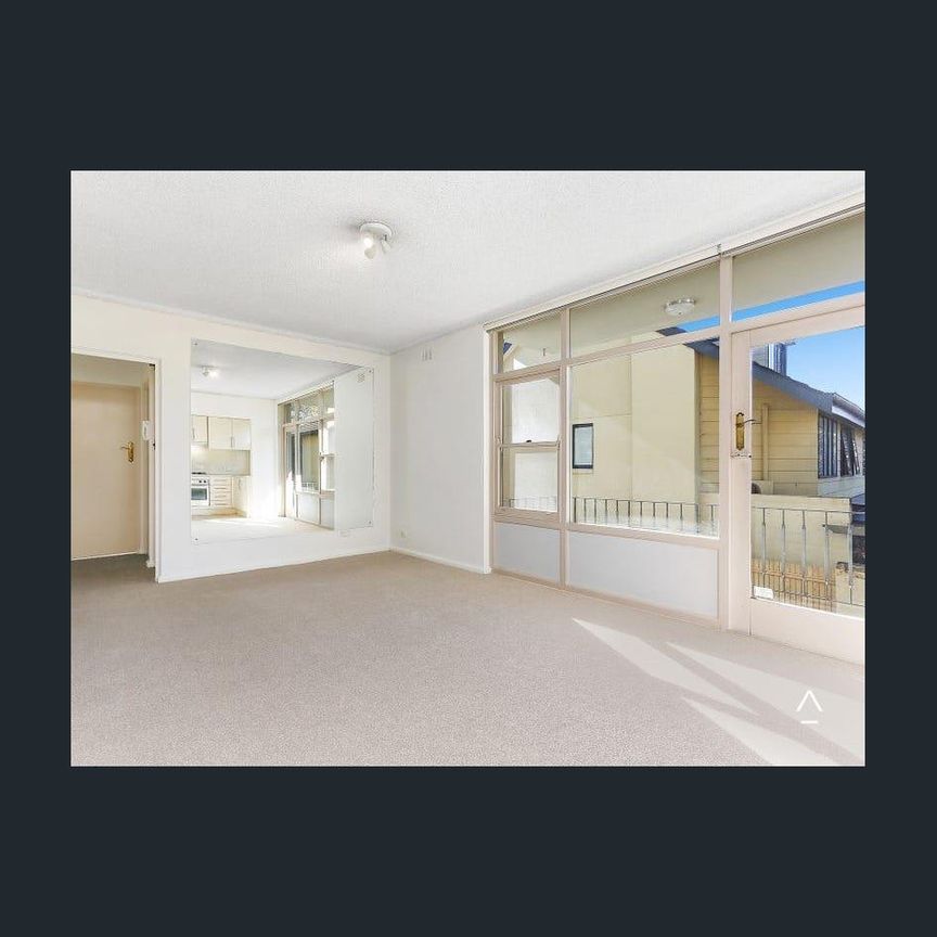 Everything at your doorstep - Photo 1