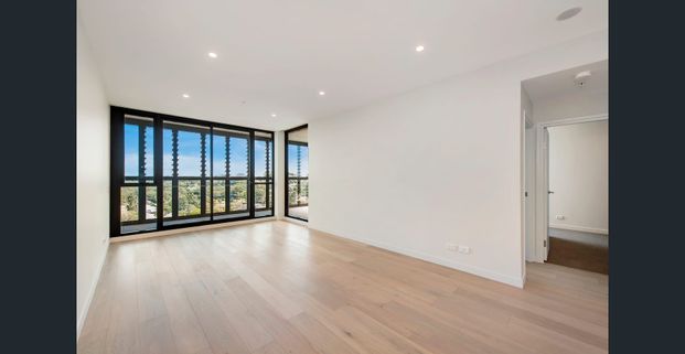 Spacious two bedroom apartment - Photo 1