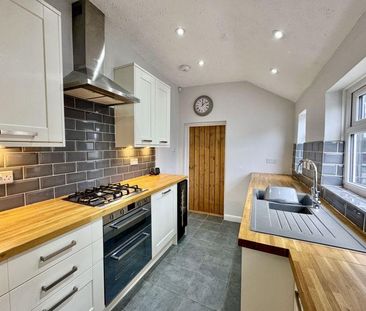 3 bedroom terraced house to rent - Photo 1