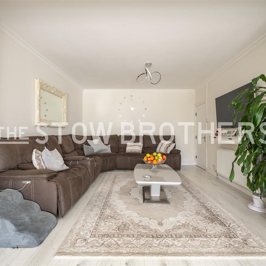 Fairview Close , E17 5HJ - Photo 1