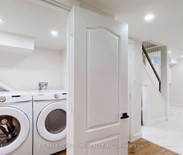 For Lease - 83 Banbrooke Crescent, Newmarket, Ontario - Photo 5