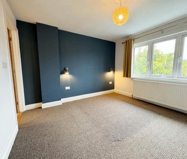 4 bedroom detached house to rent - Photo 6