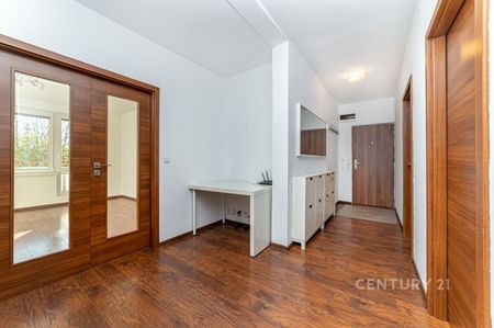 Pronájem bytu 3+1 70 m² - Photo 2