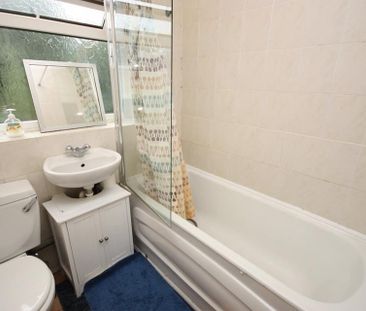 House share to rent - Photo 3