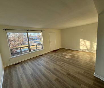 For Lease - 116 Guildwood Parkway, Toronto, Ontario - Photo 3